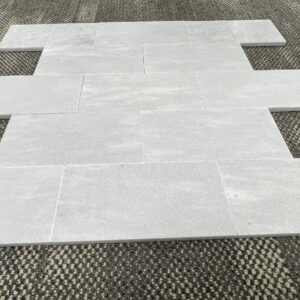 Silver Carrara Cloudy Vein