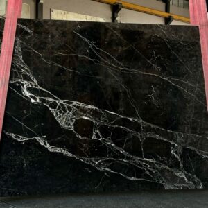 Pietra Black Marquina