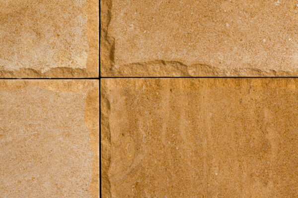 MED. GOLDEN SANDSTONE CHISLE 12X24